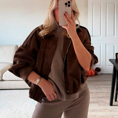 Chaqueta Oversize “Urban Luxe” – Estilo, Comodidad y Versatilidad en una sola prenda