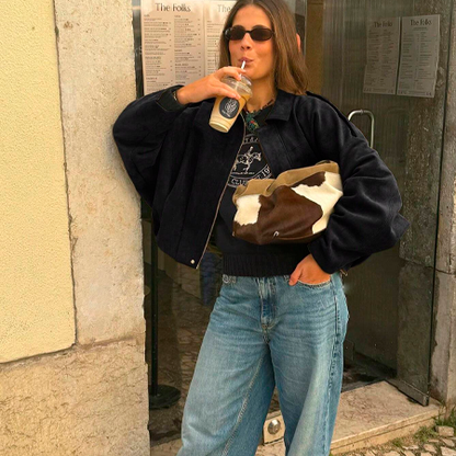 Chaqueta Oversize “Urban Luxe” – Estilo, Comodidad y Versatilidad en una sola prenda